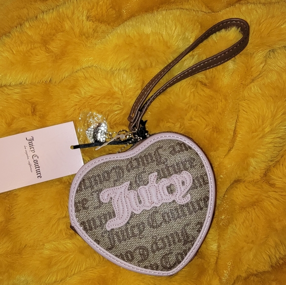 Juicy Couture Handbags - Nwt juicy couture heart wristlet bag new